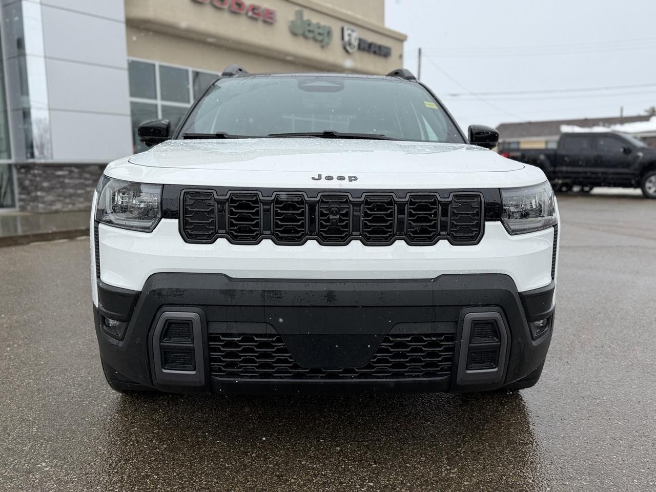 2026 Jeep Cherokee Overland 4x4 Hybrid SUV | Pano Sunroof | Heated Vented Seats | 360 Camera | Power Liftgate Redwater AB