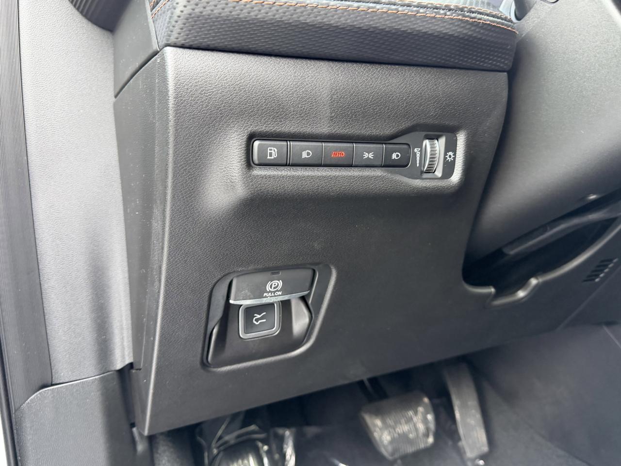 2026 Jeep Cherokee Overland 4x4 Hybrid SUV | Pano Sunroof | Heated Vented Seats | 360 Camera | Power Liftgate Redwater AB