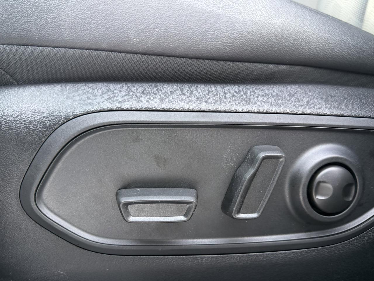 2026 Jeep Cherokee Overland 4x4 Hybrid SUV | Pano Sunroof | Heated Vented Seats | 360 Camera | Power Liftgate Redwater AB