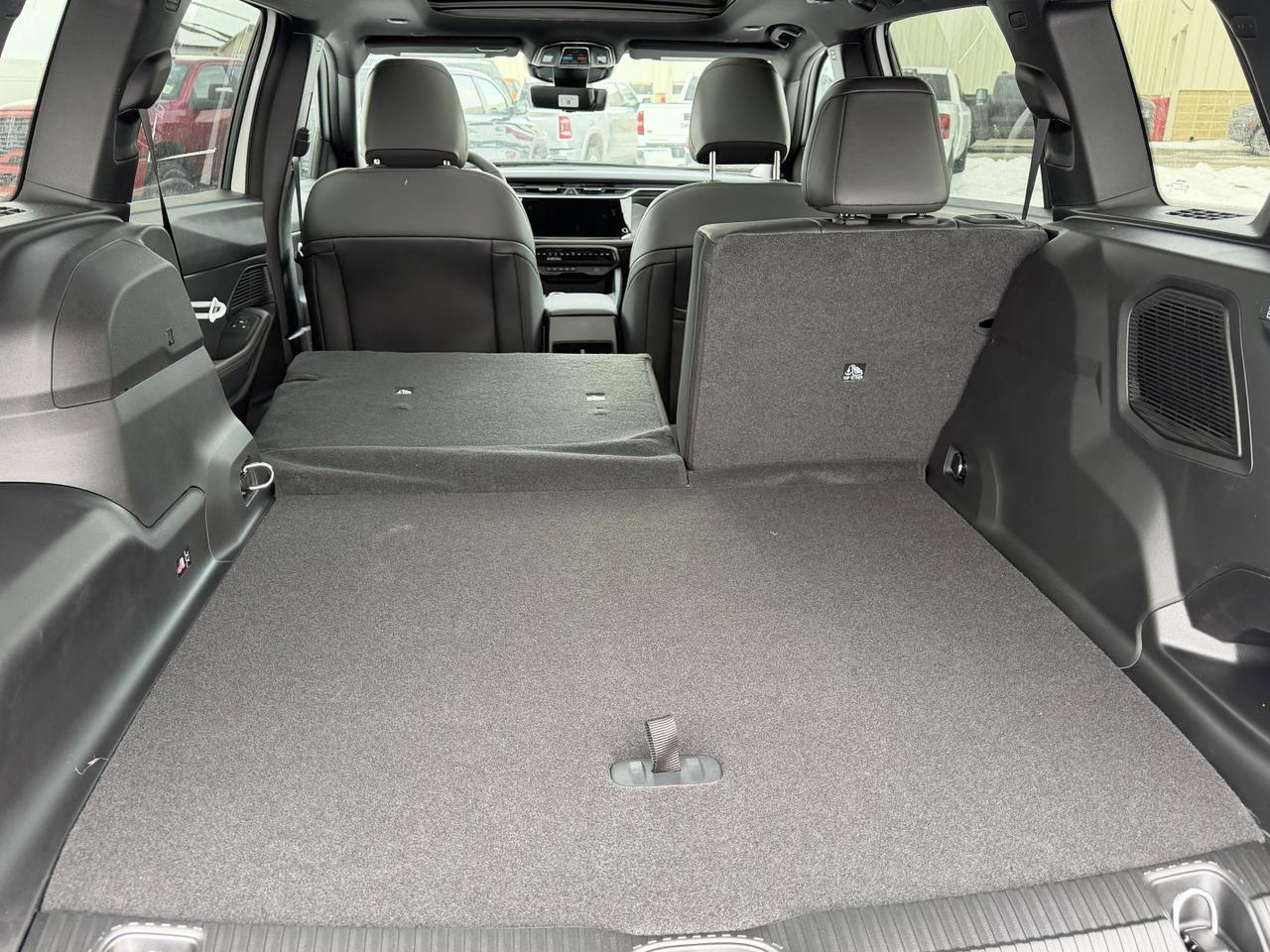 2026 Jeep Cherokee Overland 4x4 Hybrid SUV | Pano Sunroof | Heated Vented Seats | 360 Camera | Power Liftgate Redwater AB