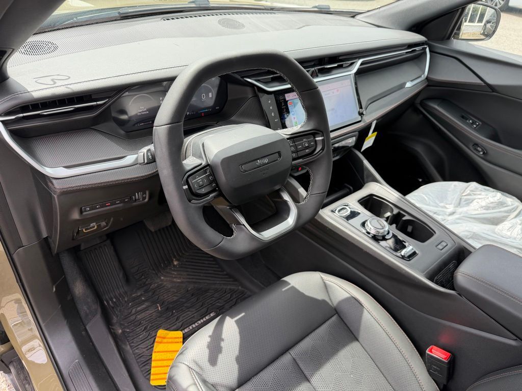 2026 Jeep Cherokee Overland Orange MA