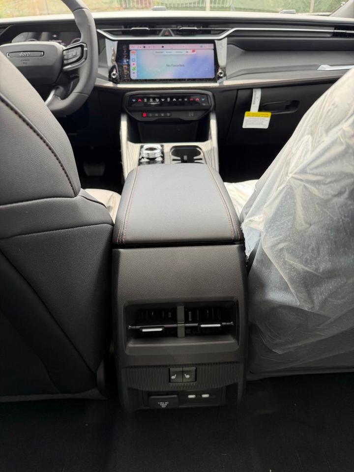 2026 Jeep Cherokee Overland Orange MA