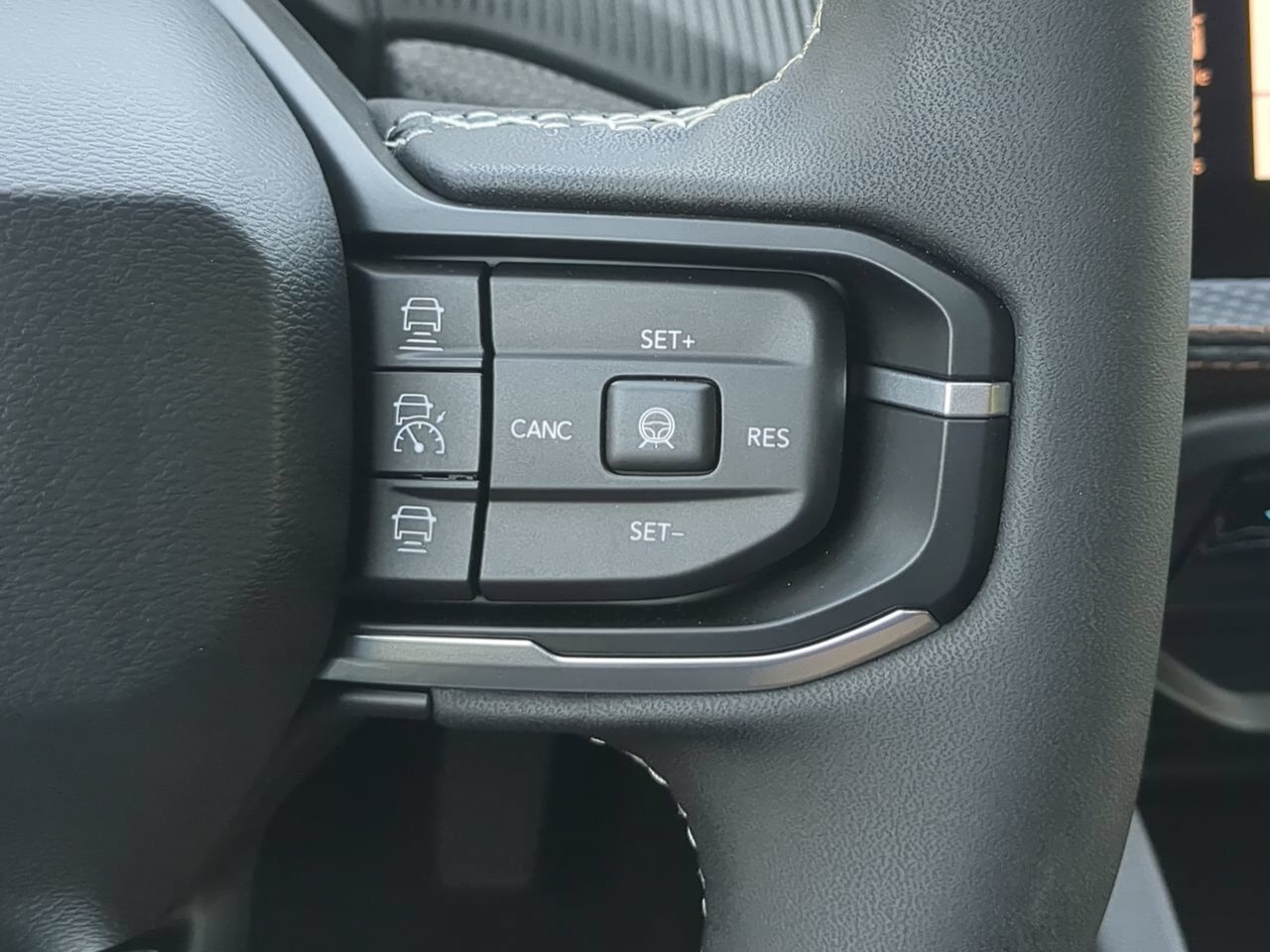 2026 Jeep Cherokee Overland Winder GA