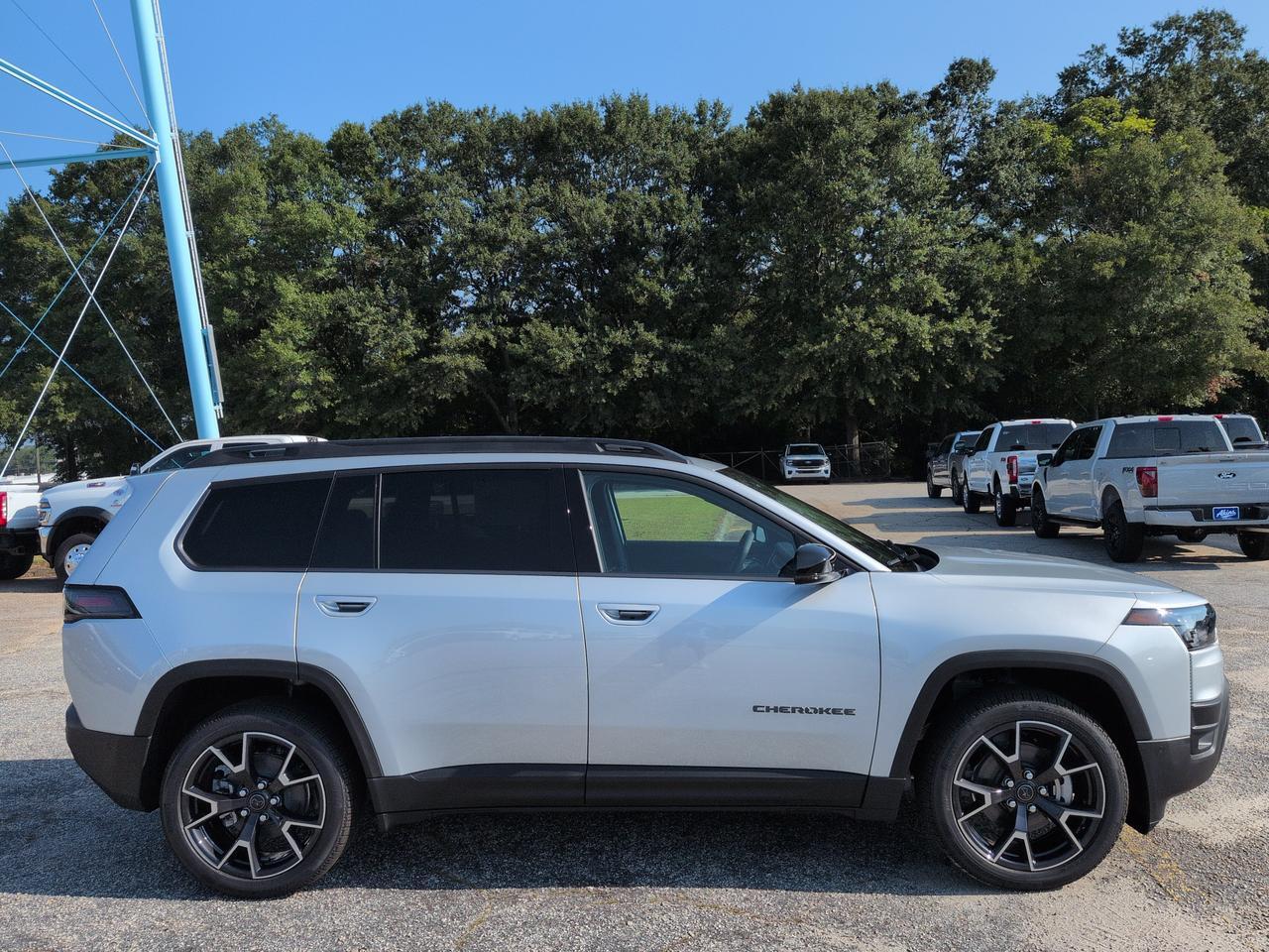 2026 Jeep Cherokee Overland
