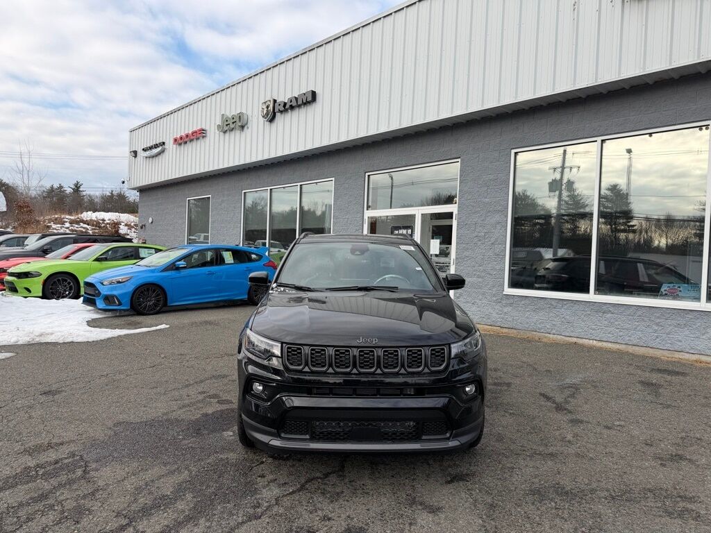 2026 Jeep Compass LIMITED ALTITUDE 4X4 Orange MA