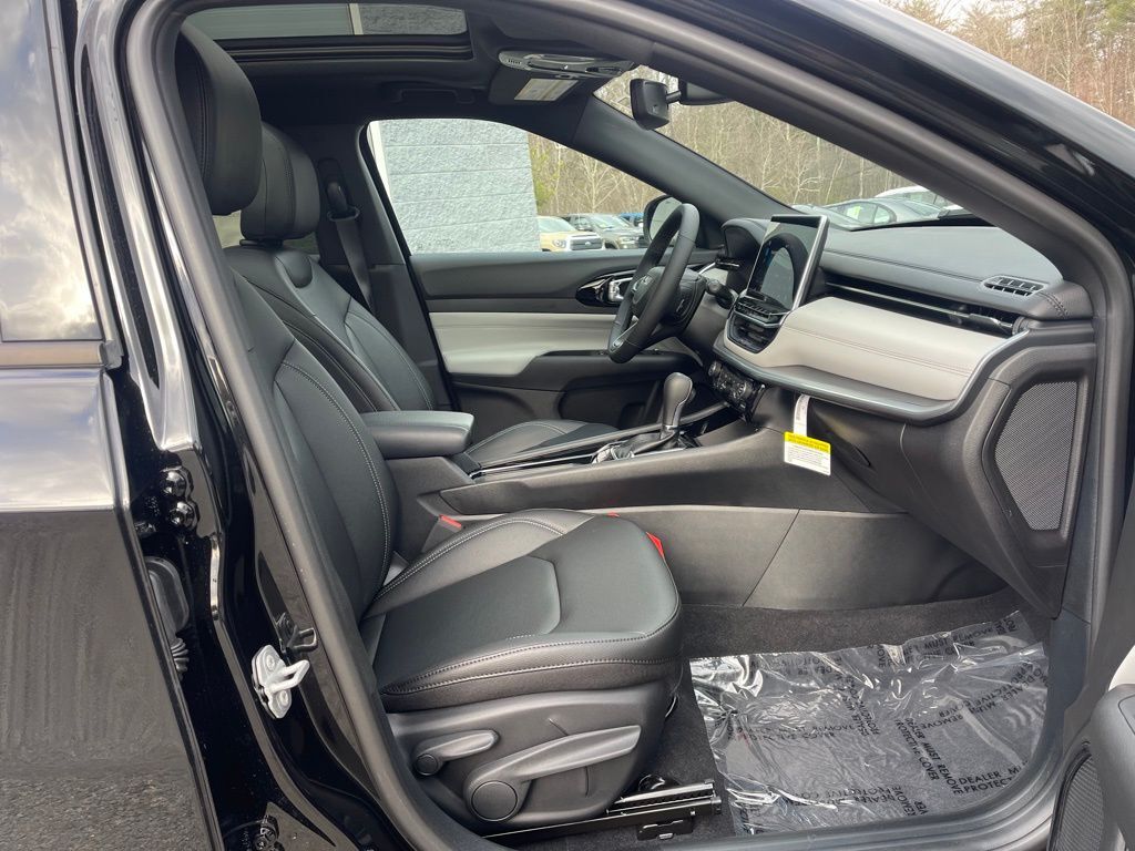2026 Jeep Compass LIMITED ALTITUDE 4X4 Orange MA