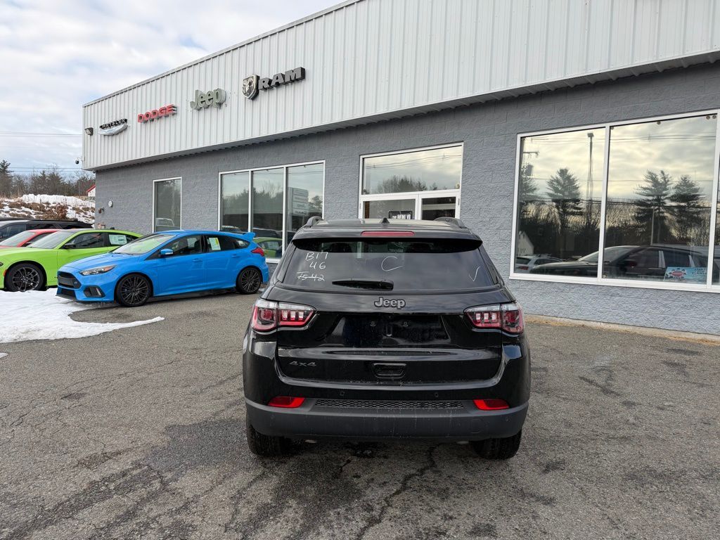 2026 Jeep Compass LIMITED ALTITUDE 4X4 Orange MA