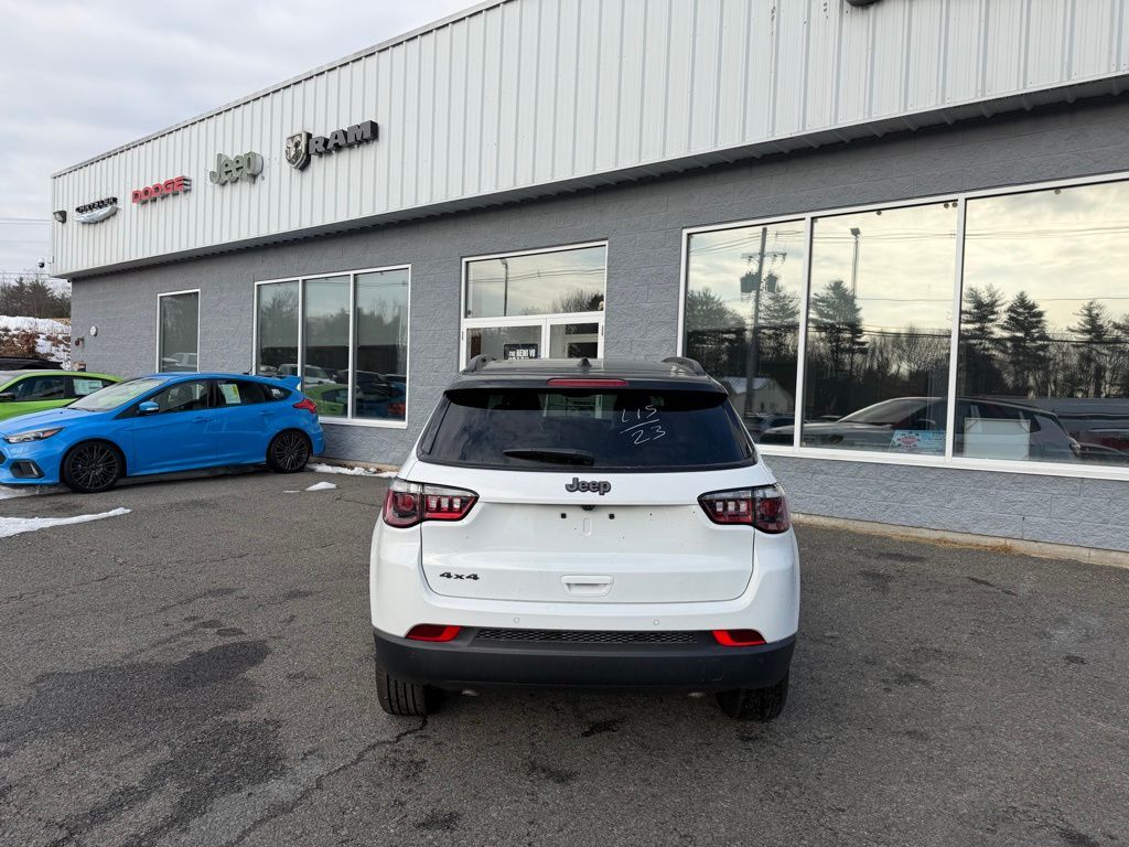 2026 Jeep Compass LIMITED ALTITUDE 4X4 Orange MA