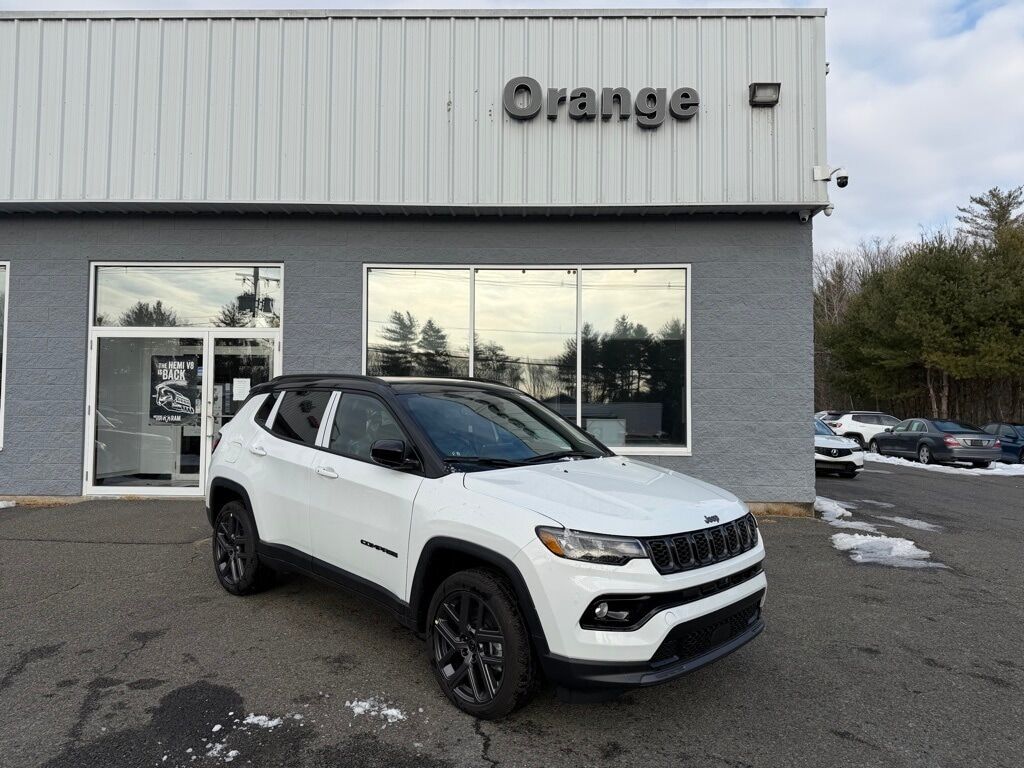 2026 Jeep Compass LIMITED ALTITUDE 4X4 Orange MA