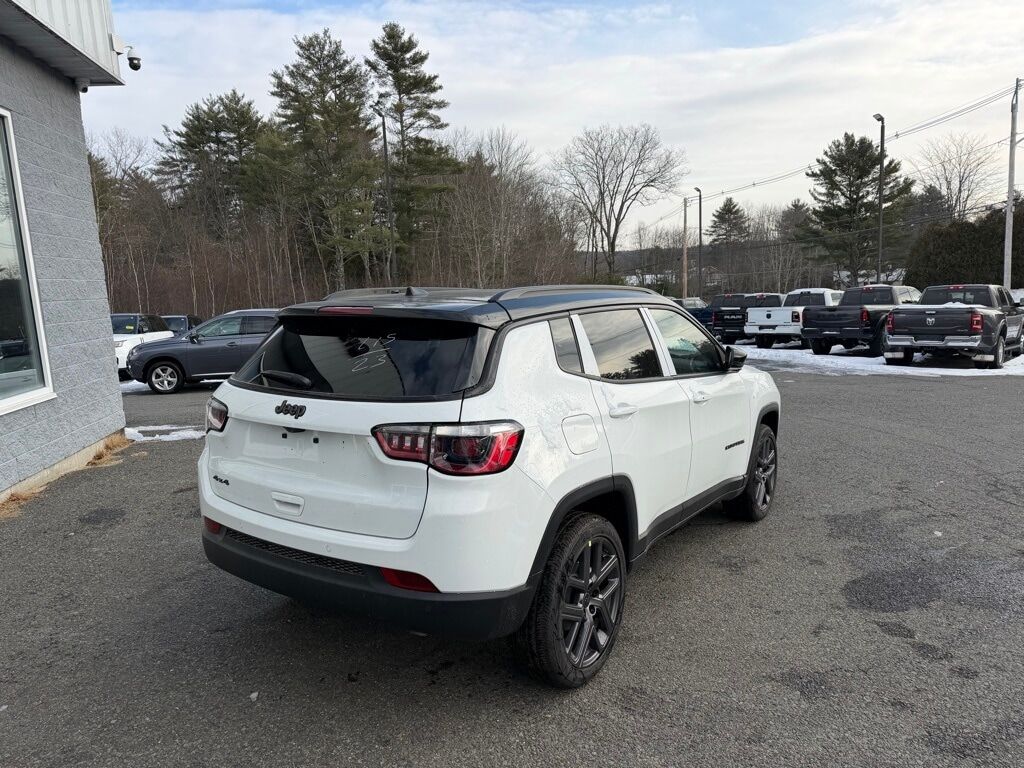 2026 Jeep Compass LIMITED ALTITUDE 4X4 Orange MA