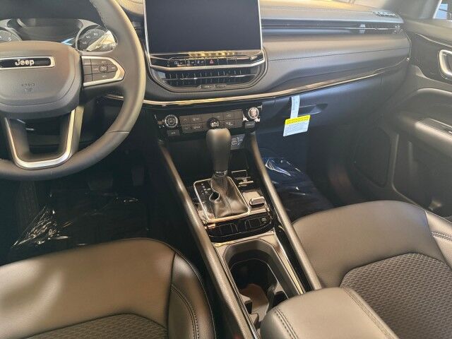 2026 Jeep Compass Latitude Altitude Burnet TX