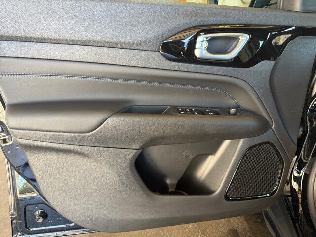 2026 Jeep Compass Latitude Altitude Burnet TX