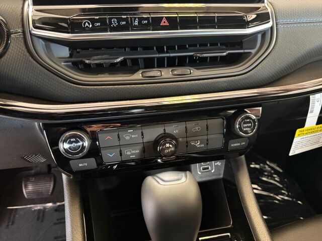 2026 Jeep Compass Latitude Altitude Burnet TX