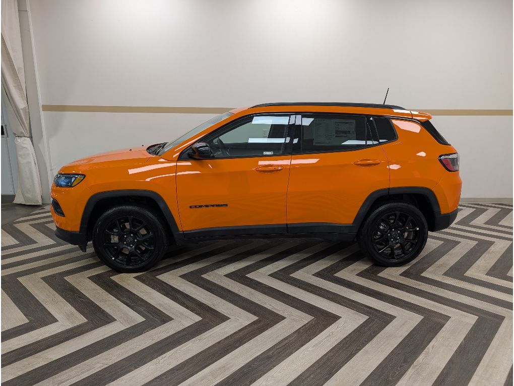 2026 Jeep Compass Latitude Altitude Gasoline