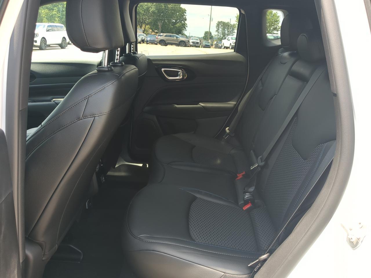 2026 Jeep Compass Latitude Altitude Appleton WI