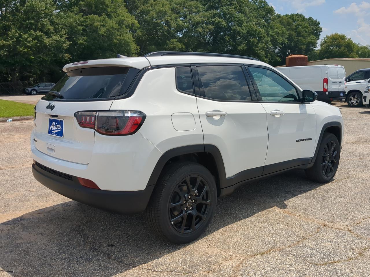 2026 Jeep Compass Latitude Altitude Appleton WI