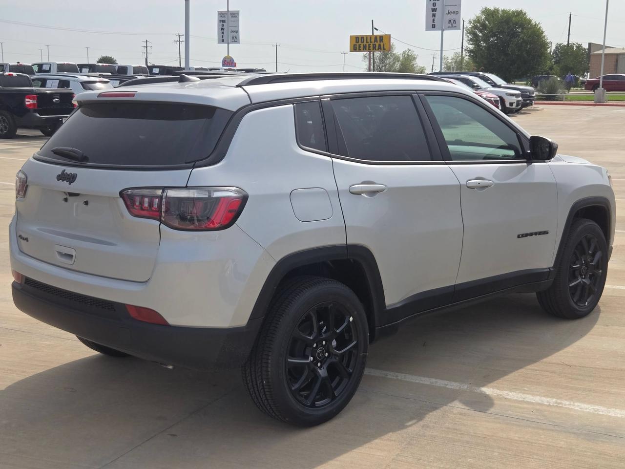2026 Jeep Compass Latitude Altitude