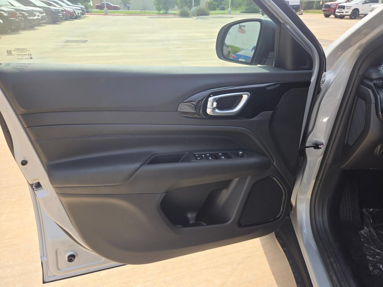2026 Jeep Compass Latitude Altitude Castroville TX