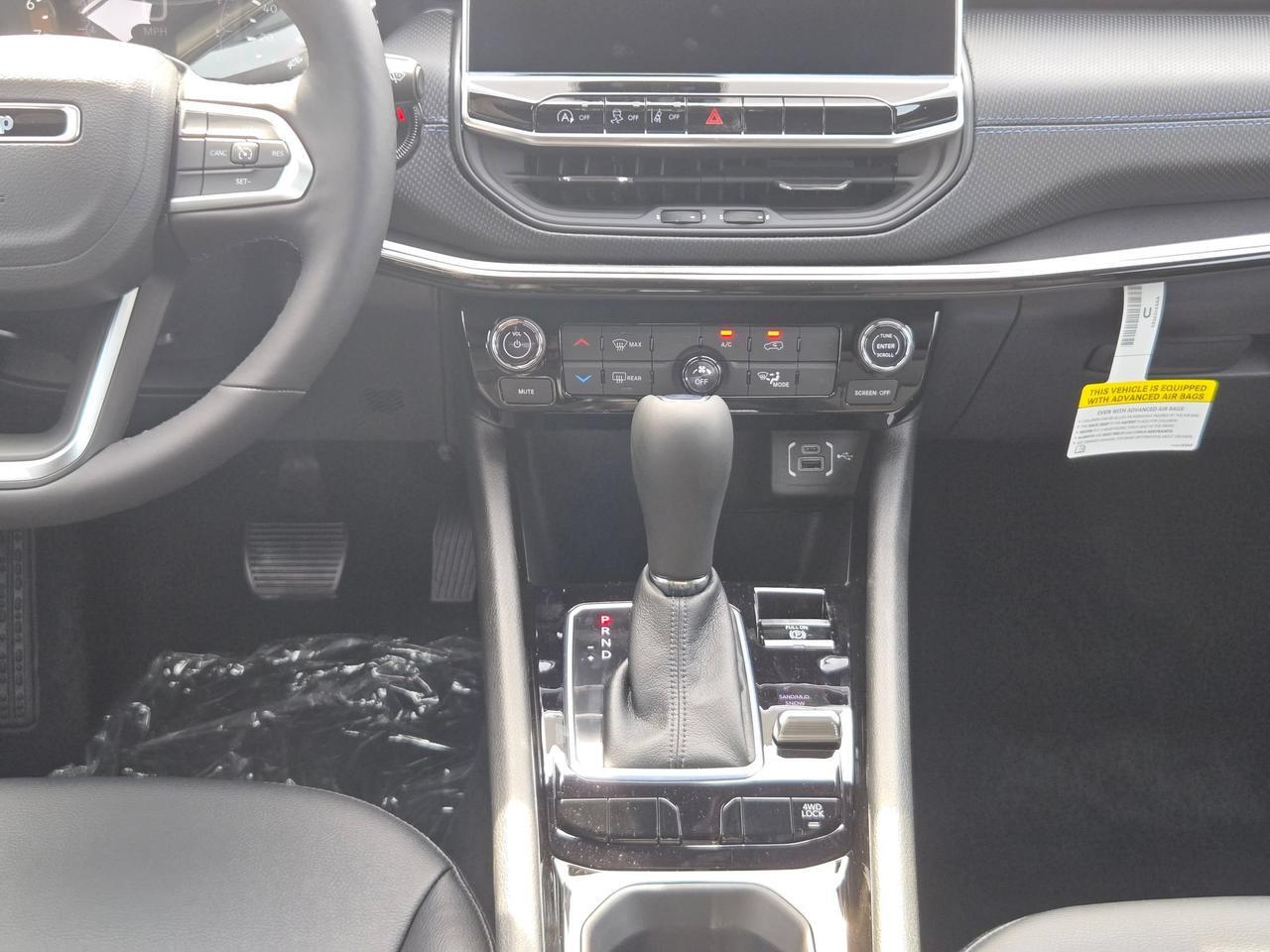 2026 Jeep Compass Latitude Altitude Castroville TX