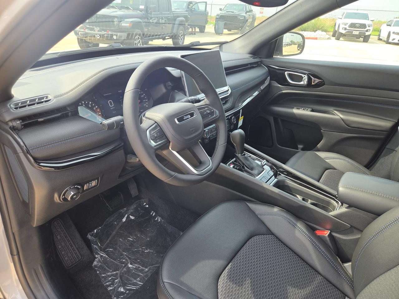 2026 Jeep Compass Latitude Altitude Castroville TX