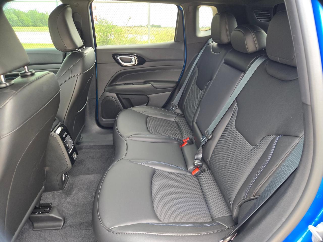 2026 Jeep Compass Latitude Altitude Castroville TX