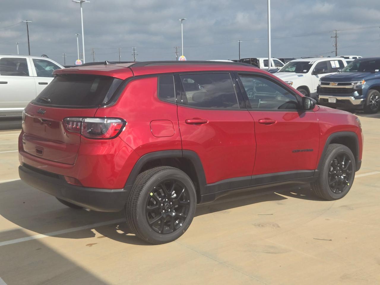 2026 Jeep Compass Latitude Altitude