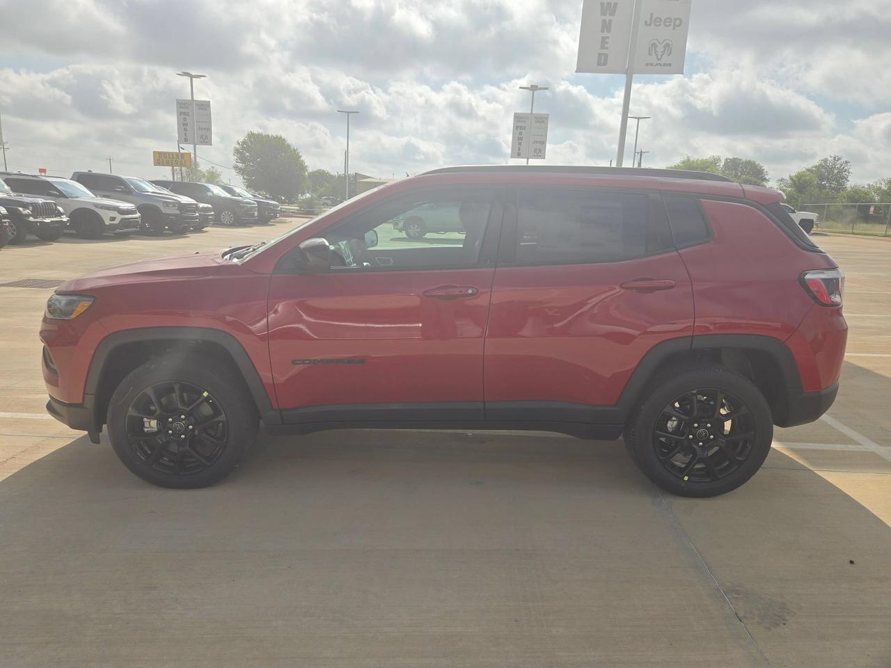 2026 Jeep Compass Latitude Altitude Castroville TX