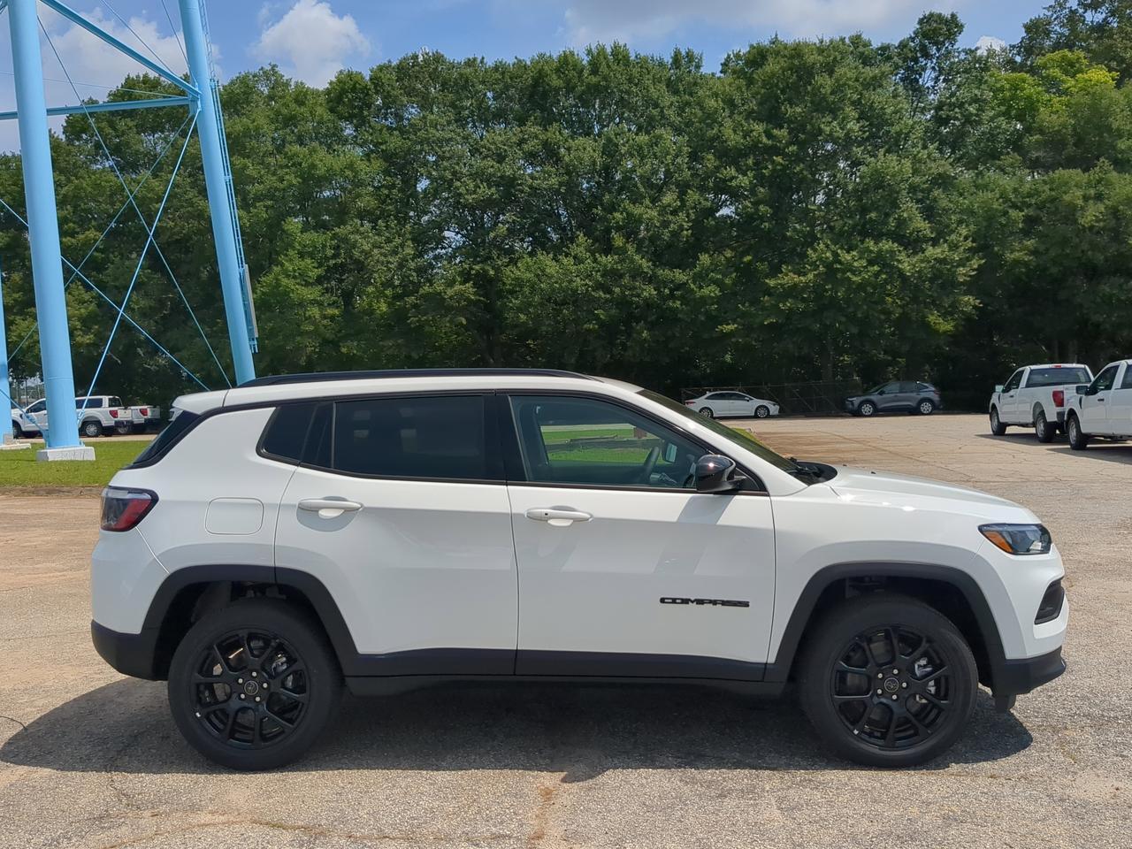 2026 Jeep Compass Latitude Altitude