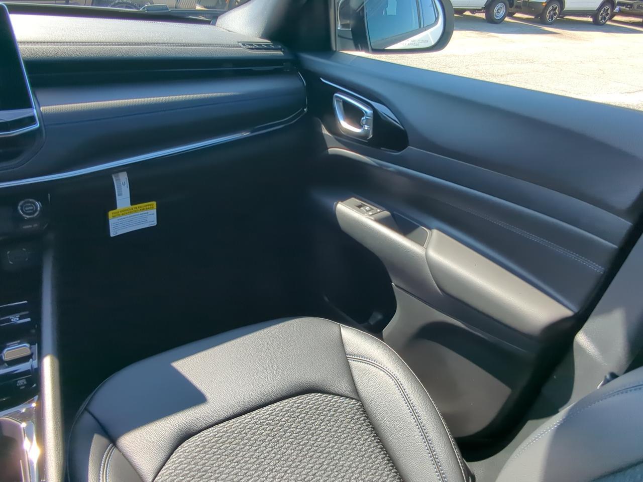 2026 Jeep Compass Latitude Altitude Winder GA