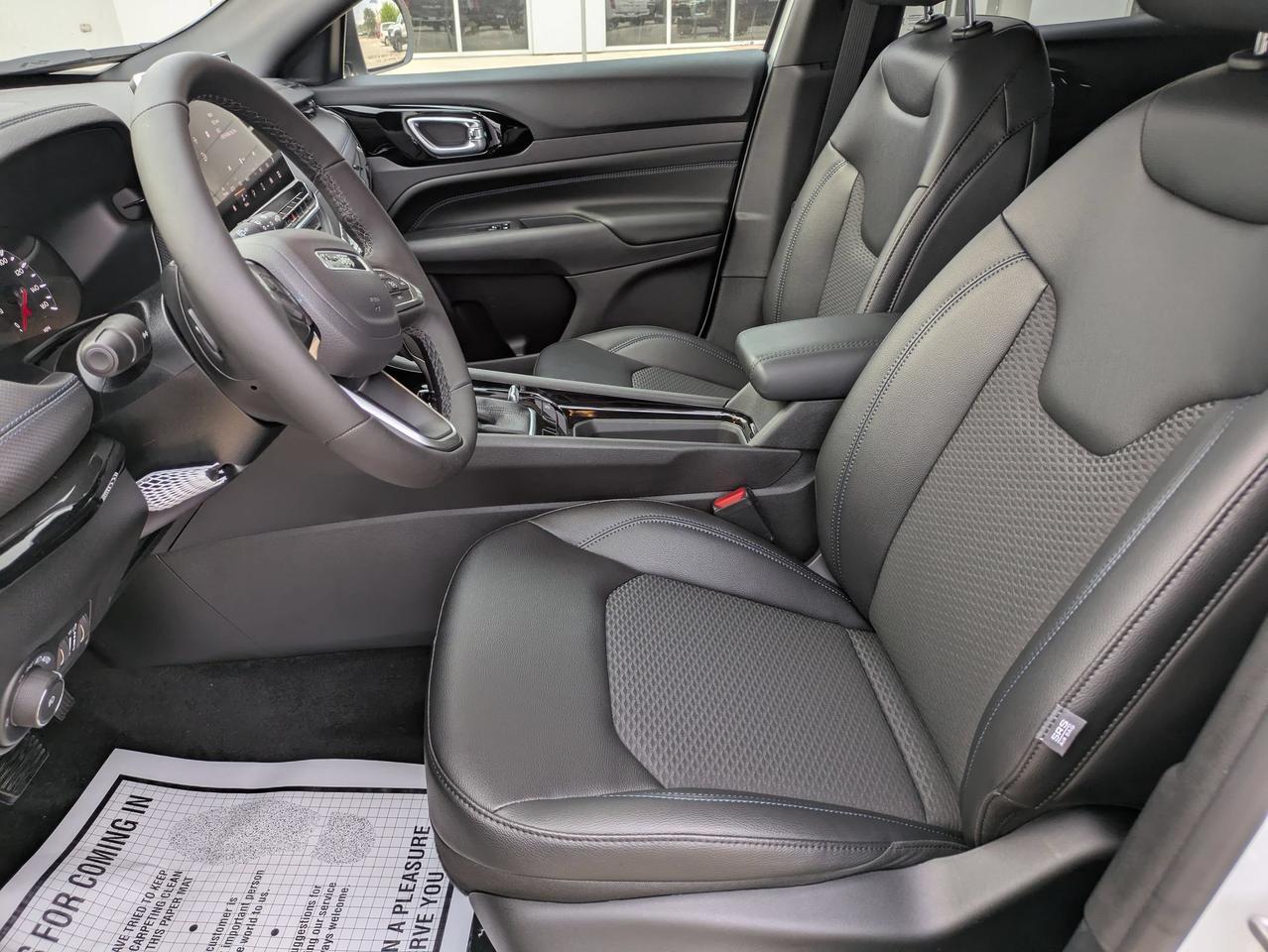 2026 Jeep Compass Latitude Castroville TX
