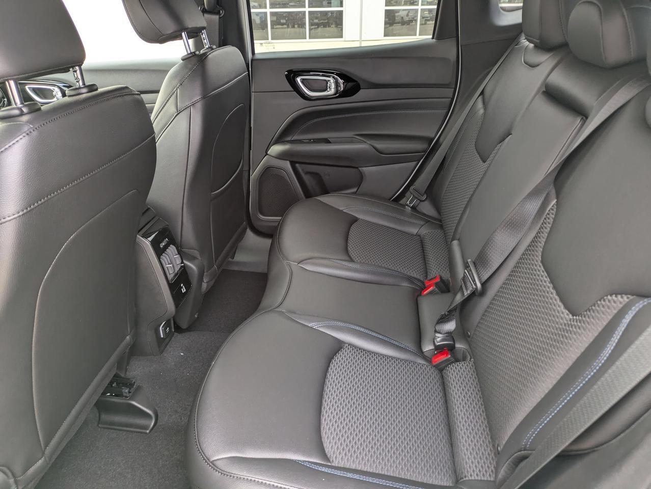 2026 Jeep Compass Latitude Castroville TX
