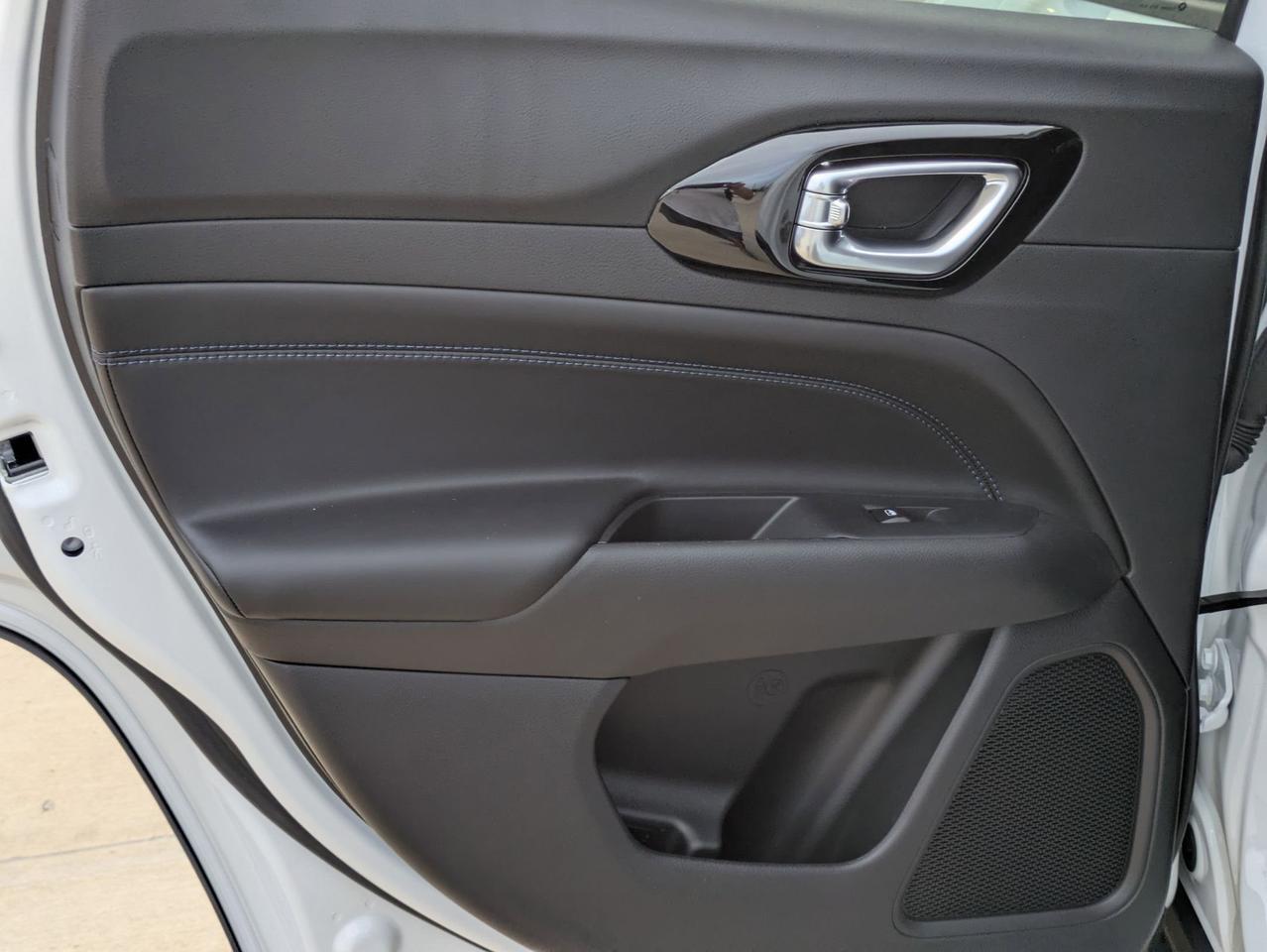 2026 Jeep Compass Latitude Castroville TX