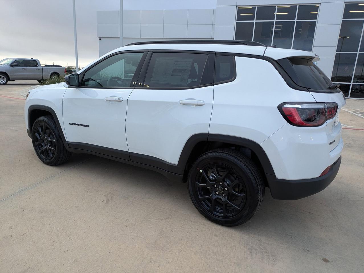 2026 Jeep Compass Latitude Castroville TX