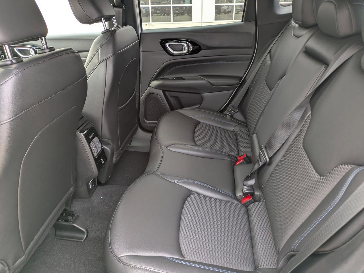 2026 Jeep Compass Latitude Castroville TX