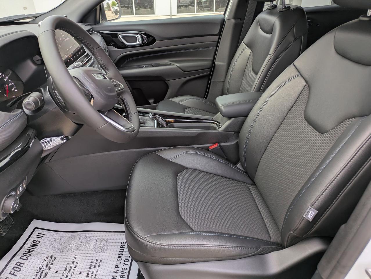 2026 Jeep Compass Latitude Castroville TX