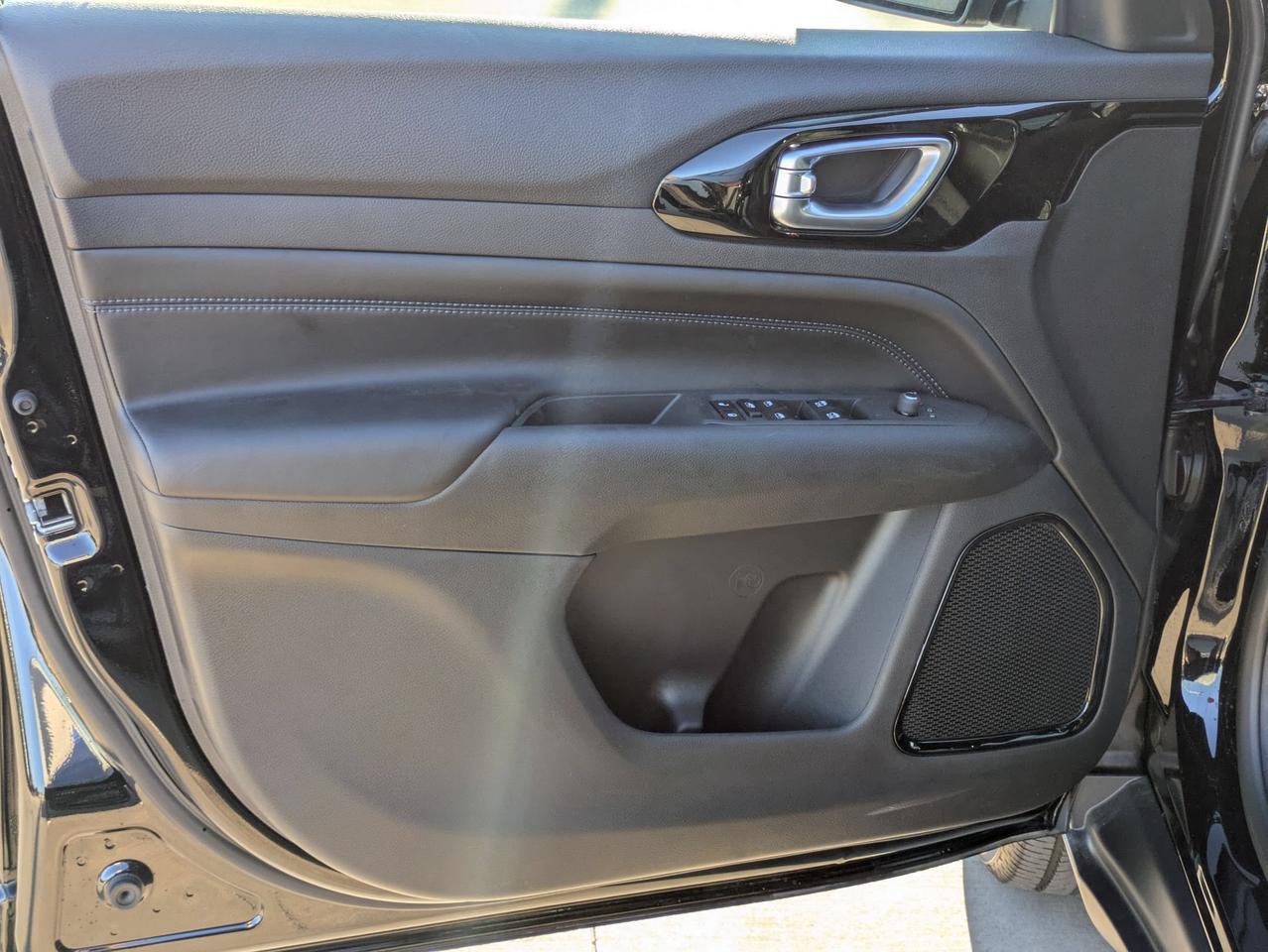 2026 Jeep Compass Latitude Castroville TX