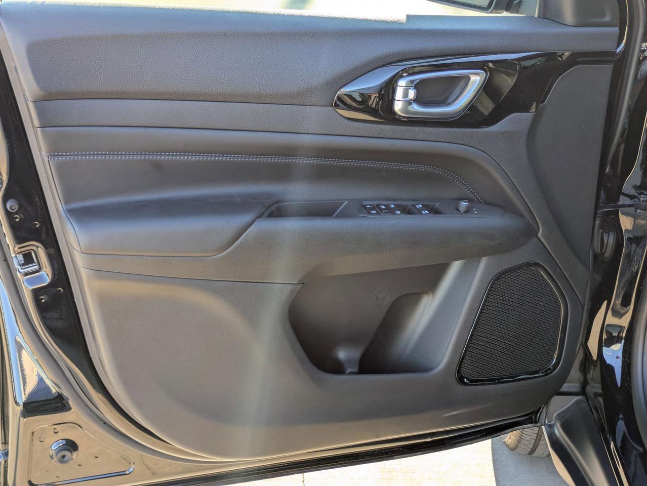 2026 Jeep Compass Latitude Castroville TX