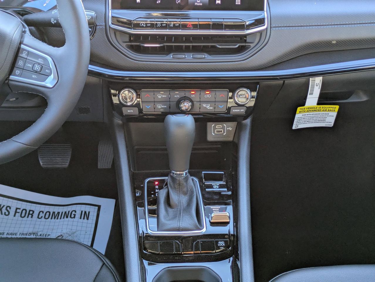 2026 Jeep Compass Latitude Castroville TX