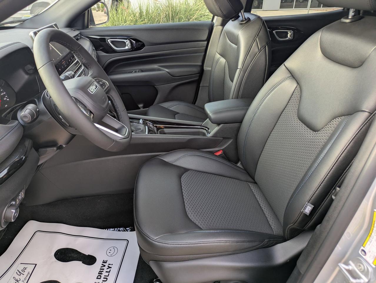 2026 Jeep Compass Latitude Castroville TX