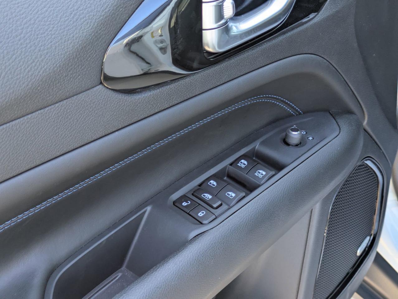 2026 Jeep Compass Latitude Castroville TX