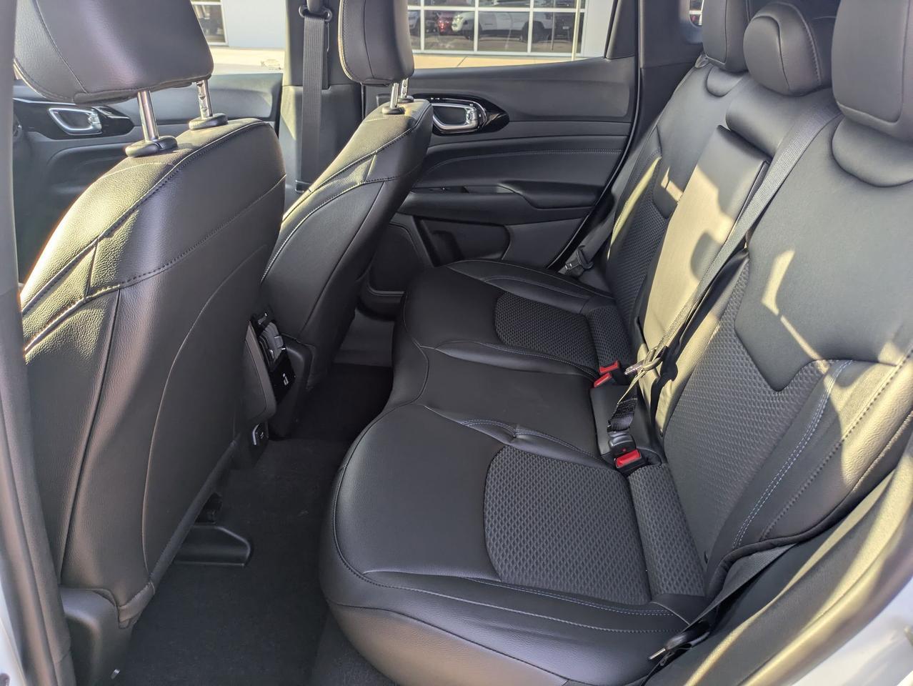 2026 Jeep Compass Latitude Castroville TX