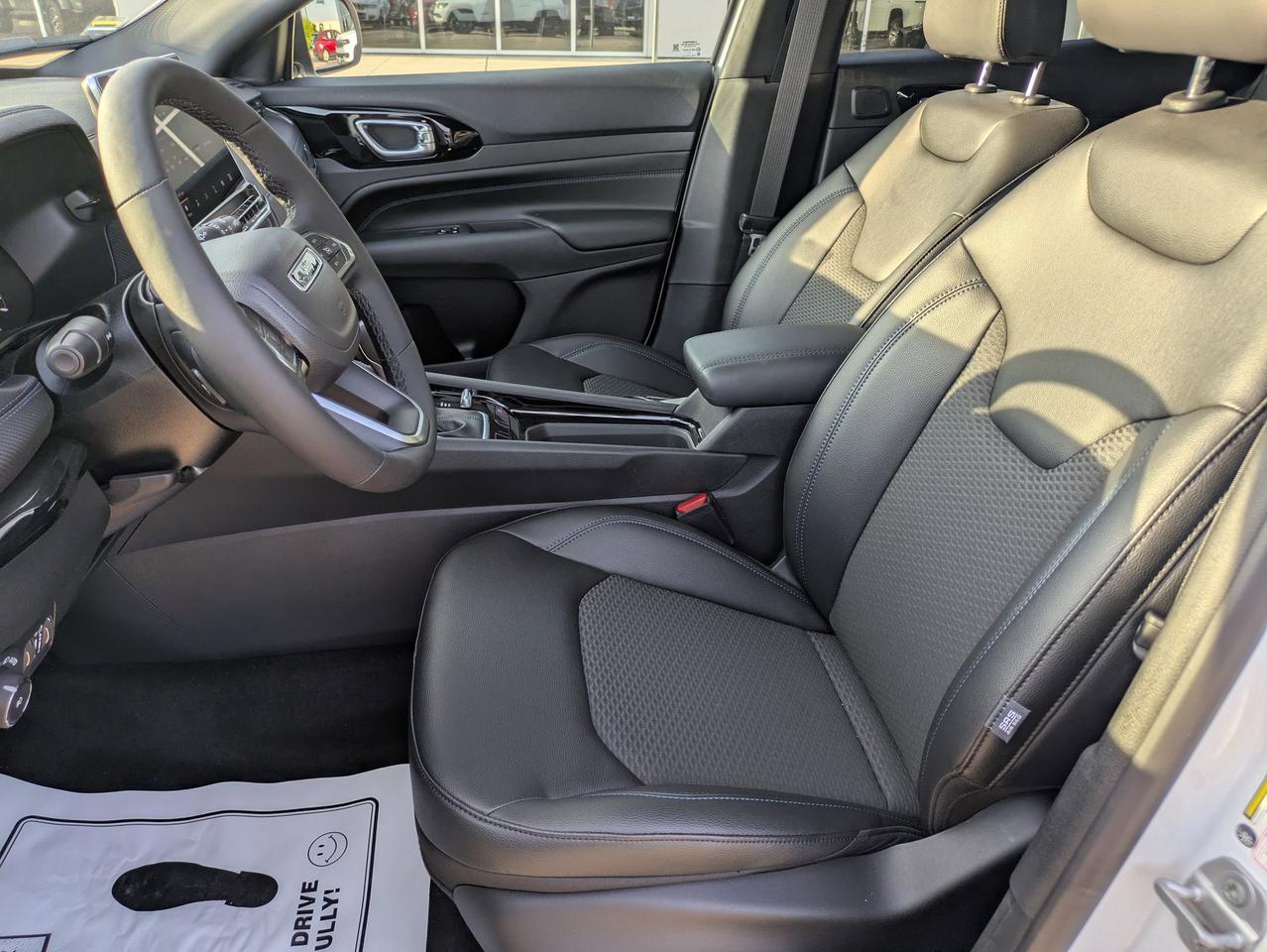 2026 Jeep Compass Latitude Castroville TX