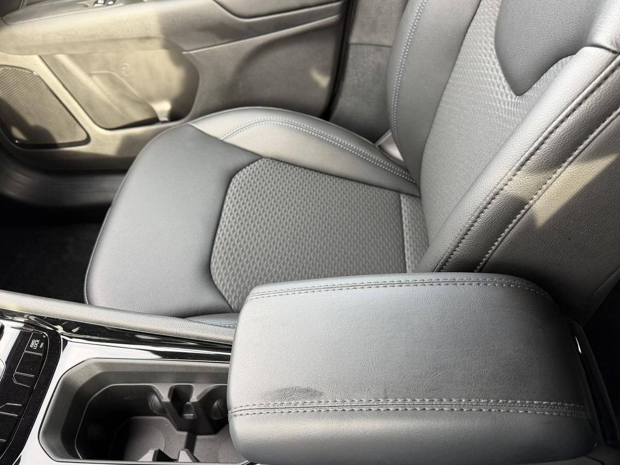 2026 Jeep Compass North 4x4 | 2L Turbo | Fathom Blue Pearl | Heated Seats | Remote Start | Backup Camera | Bluetooth Redwater AB