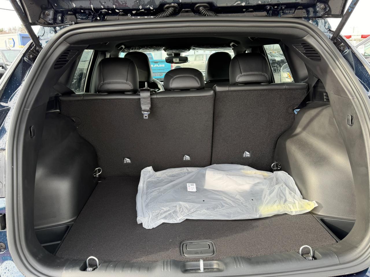 2026 Jeep Compass North 4x4 | 2L Turbo | Fathom Blue Pearl | Heated Seats | Remote Start | Backup Camera | Bluetooth Redwater AB