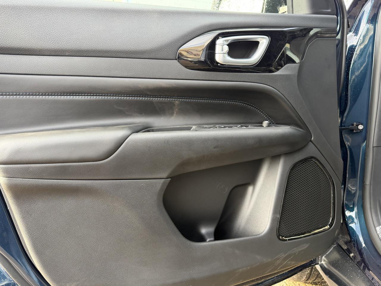 2026 Jeep Compass North 4x4 | 2L Turbo | Fathom Blue Pearl | Heated Seats | Remote Start | Backup Camera | Bluetooth Redwater AB