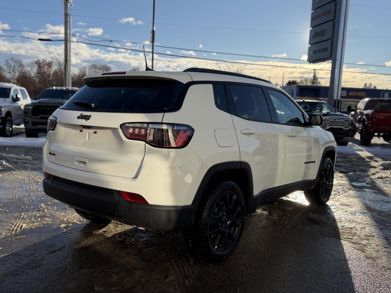 2026 Jeep Compass North 4x4 | 2L Turbo | Heated Seats | Remote Start | Keyless Entry | Backup Camera | Bluetooth Redwater AB