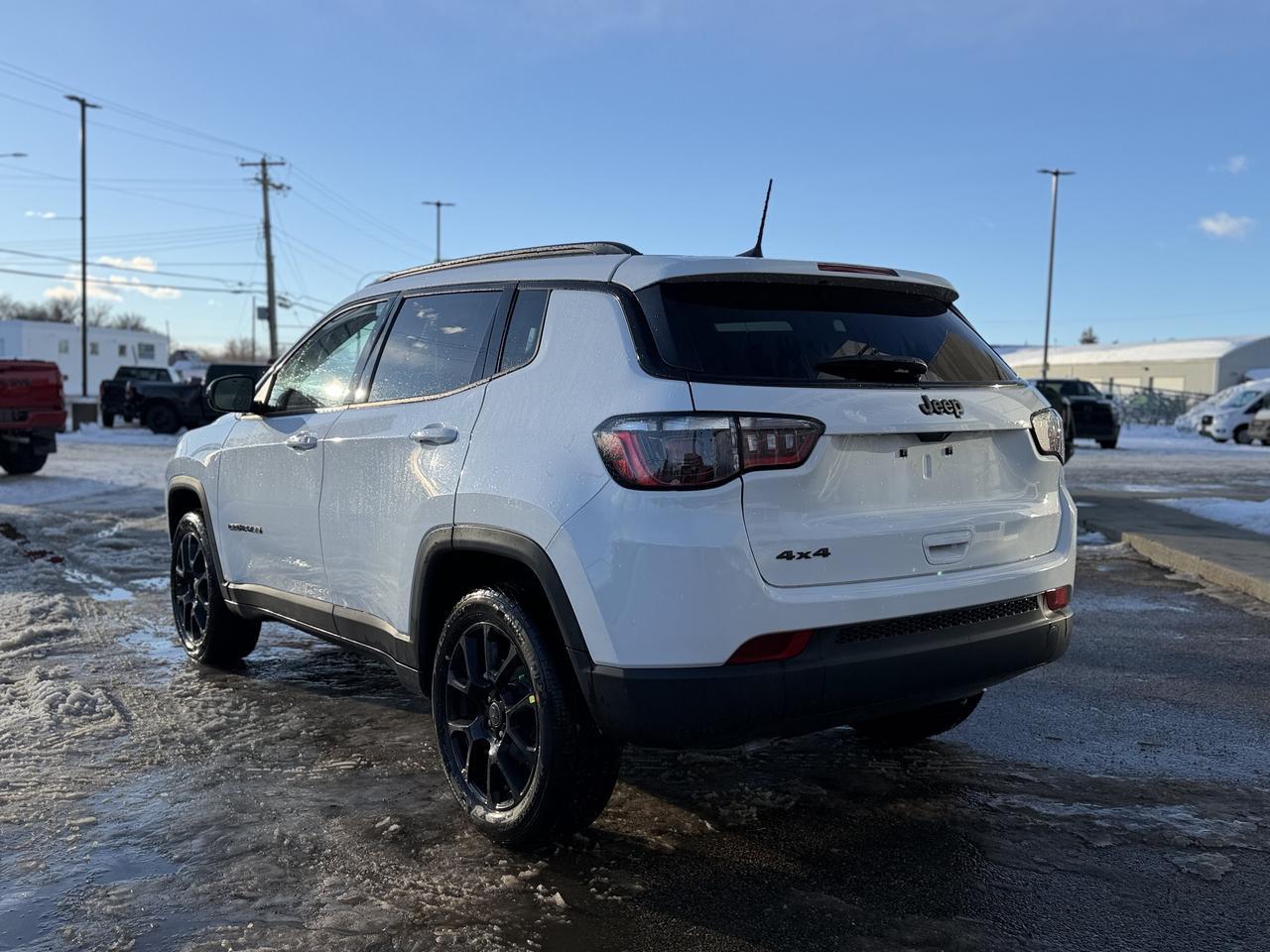 2026 Jeep Compass North 4x4 | 2L Turbo | Heated Seats | Remote Start | Keyless Entry | Backup Camera | Bluetooth Redwater AB