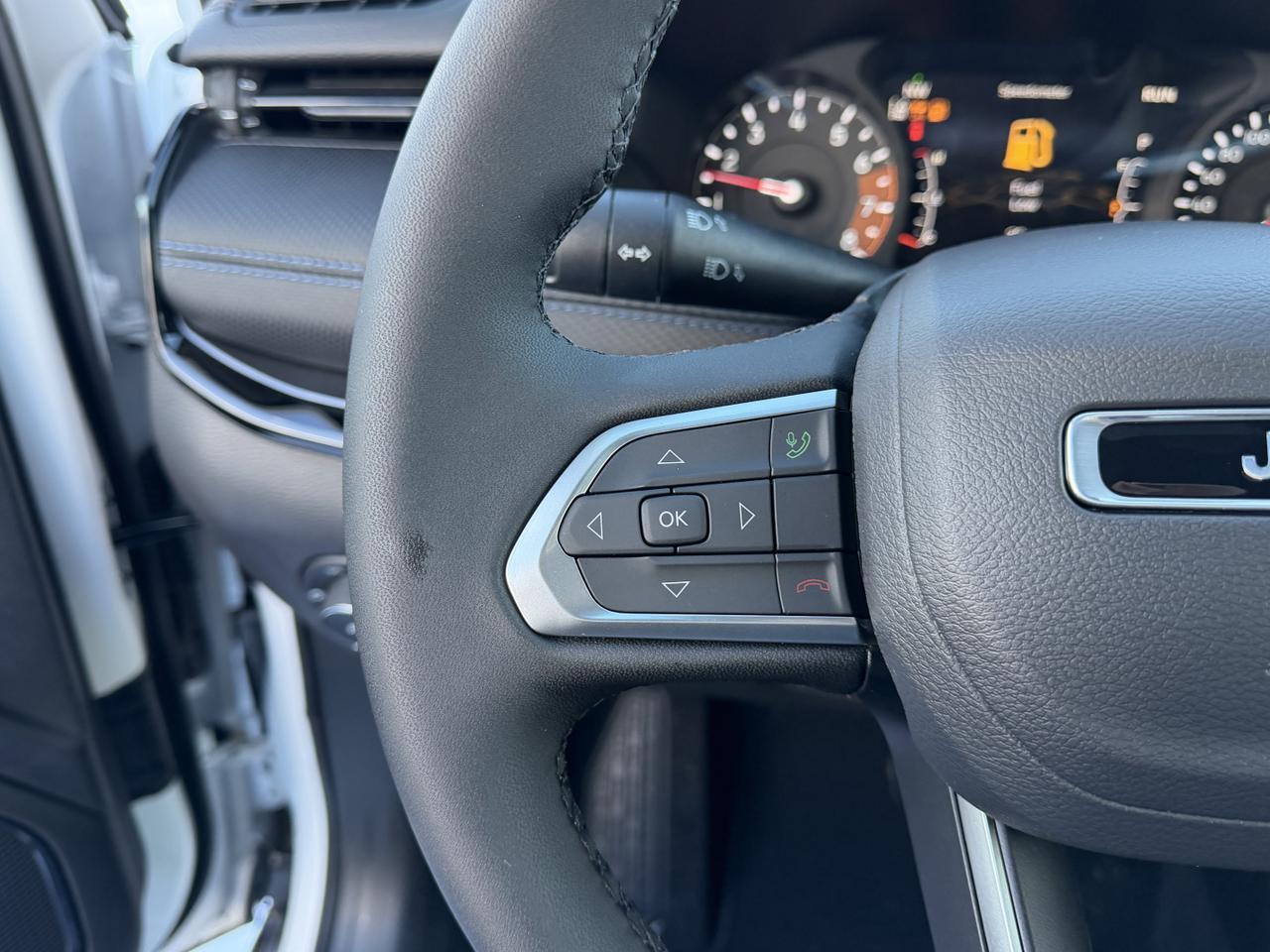 2026 Jeep Compass North 4x4 | 2L Turbo | Heated Seats | Remote Start | Keyless Entry | Backup Camera | Bluetooth Redwater AB