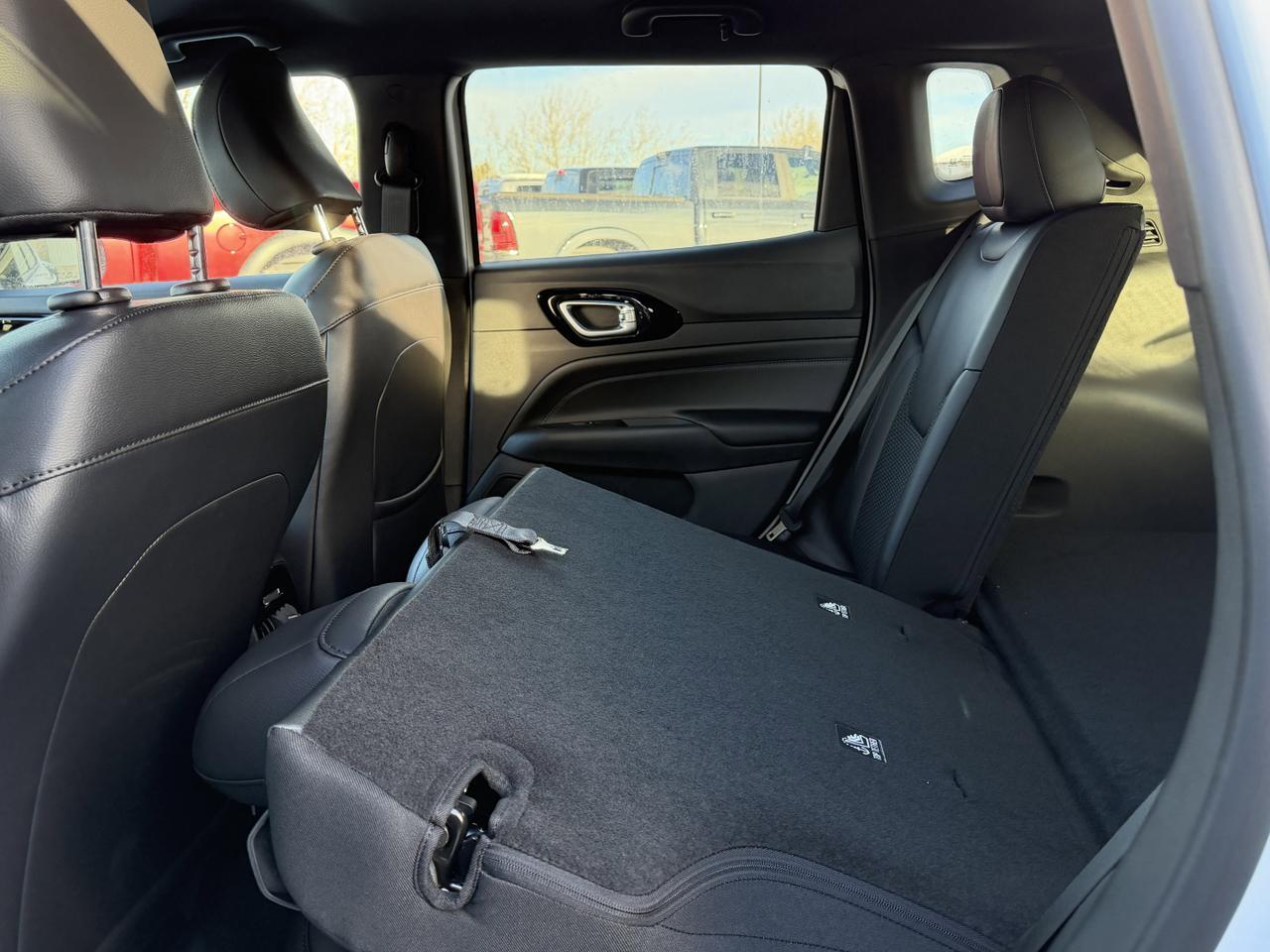 2026 Jeep Compass North 4x4 | 2L Turbo | Heated Seats | Remote Start | Keyless Entry | Backup Camera | Bluetooth Redwater AB