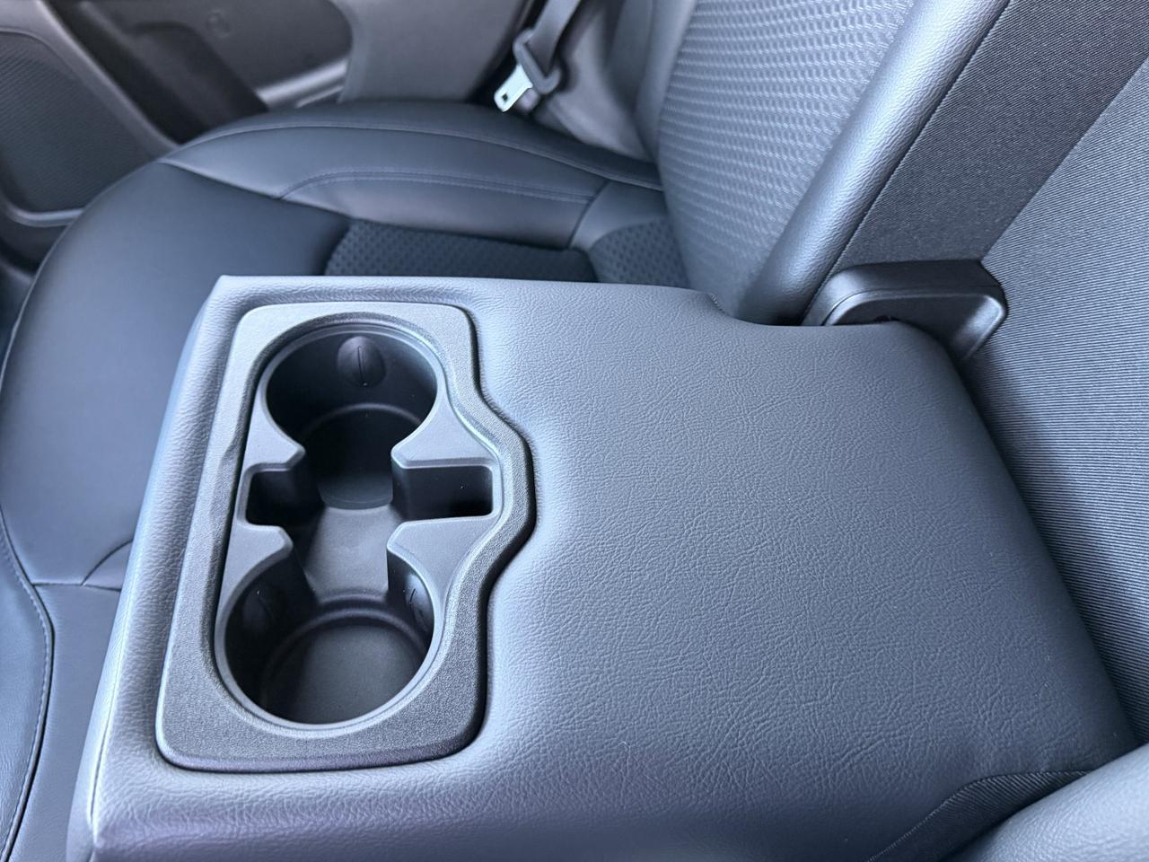 2026 Jeep Compass North 4x4 | 2L Turbo | Heated Seats | Remote Start | Keyless Entry | Backup Camera | Bluetooth Redwater AB